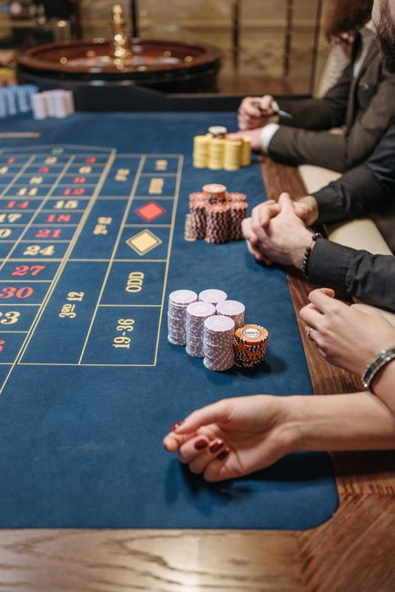 The Real Differences Between Casino Games (And Why They Matter)